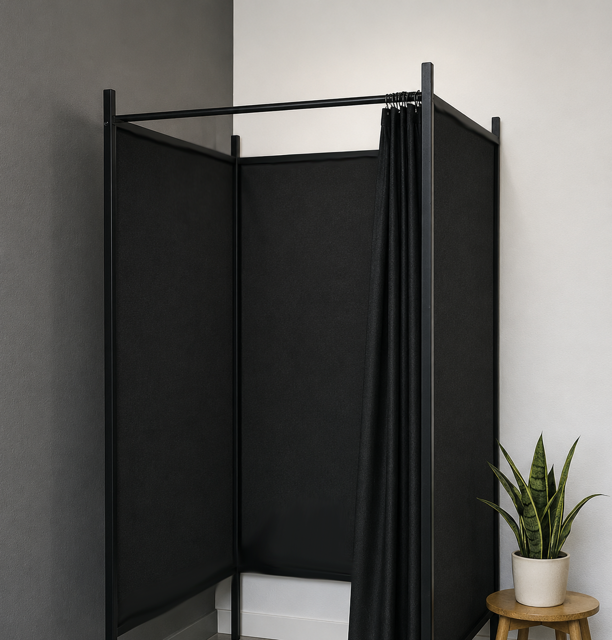 Flex, prófunarklefi, 3 hliðar, U-laga 100 x 100 cm. Svartur rammi, með 1 svörtu gardínu, EFNIS-HLIÐAR í svörtu, 100 x 100 cm.