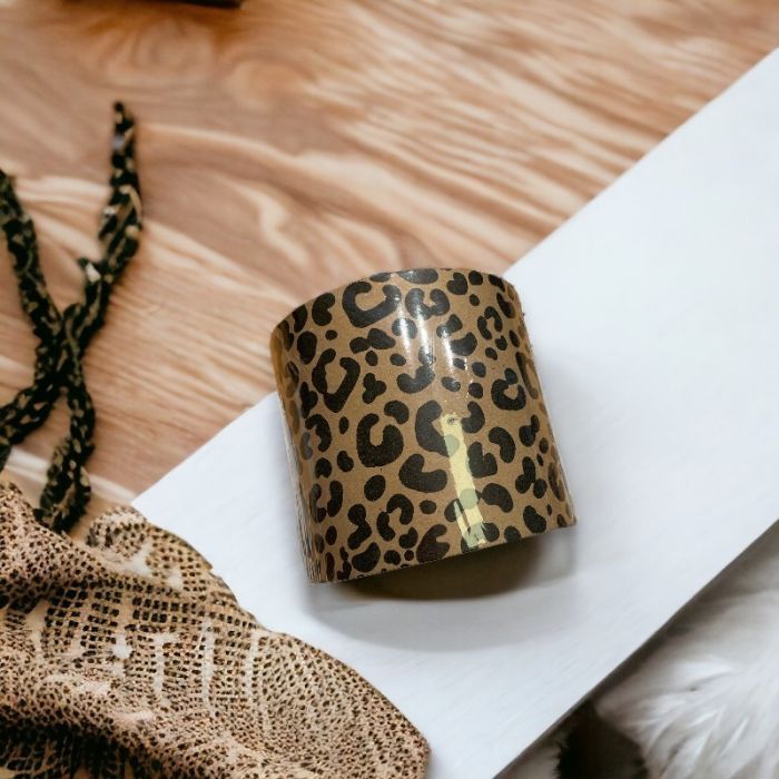 Innspenningpapir B 10 cm. Jaguar-mønster, kraftpapir. 100 mtr.