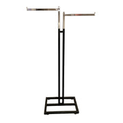 Fatastandur - 2-arma gólffatastandur, svartur, m/2 beinar armar, 39 mm króm. H130-200. Fótur 50x35 cm.