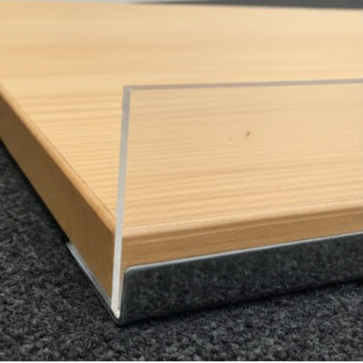 Melamínhilla, öxar, ská, með krómlíkri frambrún, 61 x 37 cm