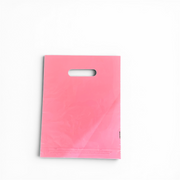 Plastpoki, lítil, bleik, pk. með 100 stk., 35 mícron, B 25 X D/BF 6 X H 30 cm., styrktir handfang