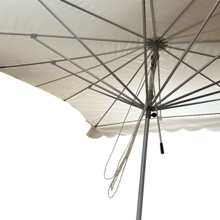 Markaðs sólhlíf, hrátt hvít. 4 x 3 m. H 270 cm.