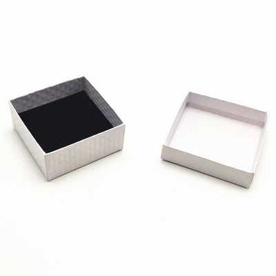 Smykkabox. Hvít. 7,5 x 7,5 x H3,5 - 20 stk. Verð sýnt á stk.