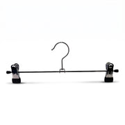 Málmherðatré með svörtum klemmum, 30 cm. Verð miðað við lágmarkskaup 300 stk.