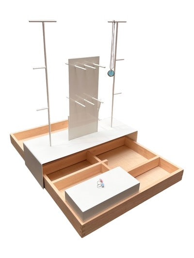 Smykkubbur, trébakka með rýmaskiptingu, hvítt aðgengisvörur