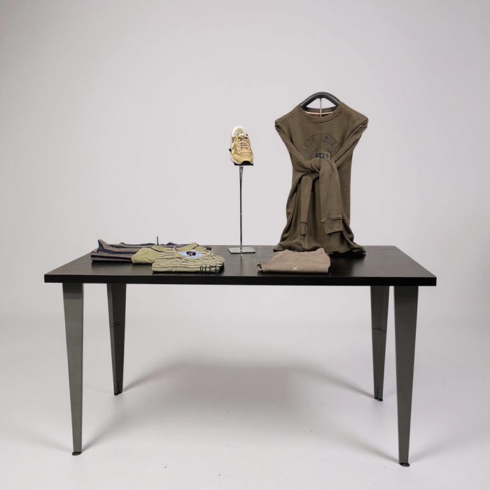 Maple söluborð, svart, 160 x 50 x H91-94 cm. Veldu borðfætur