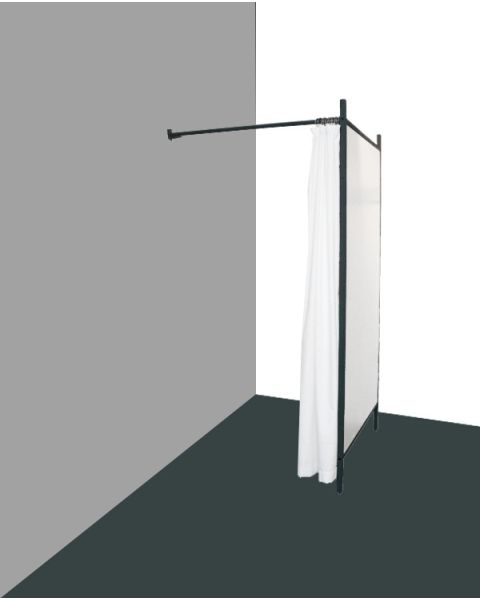 Mátunarklefi í horn -  Ein föst hlið. Sett með svörtum ramma og fortjaldi.