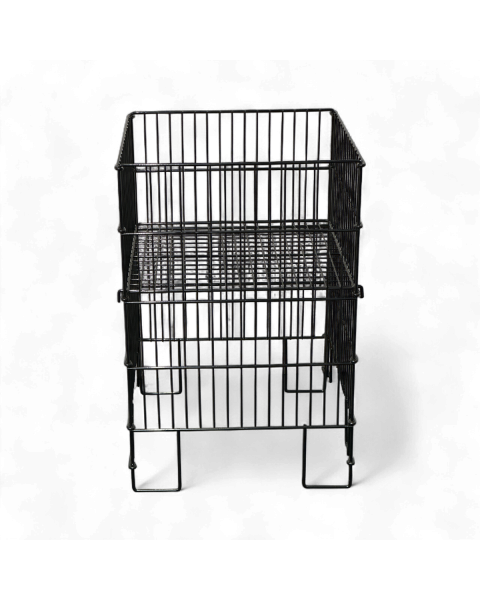 Salgskurv, sort, 50 x 50 x H75 cm. Afskalning i bevægelige dele kan forekomme. 