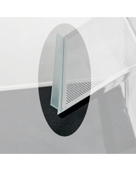 Framkantur úr akrýl á melamín hillu - 58 x 5 cm