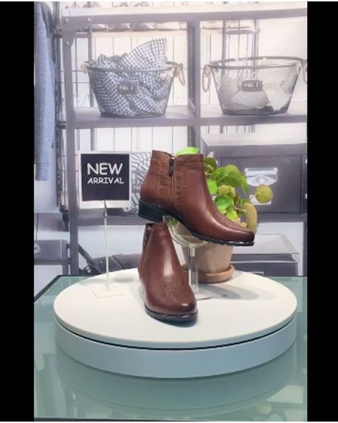 Snúningsstandur Ø50 sm. 360° snúanleg vöruútstilling.