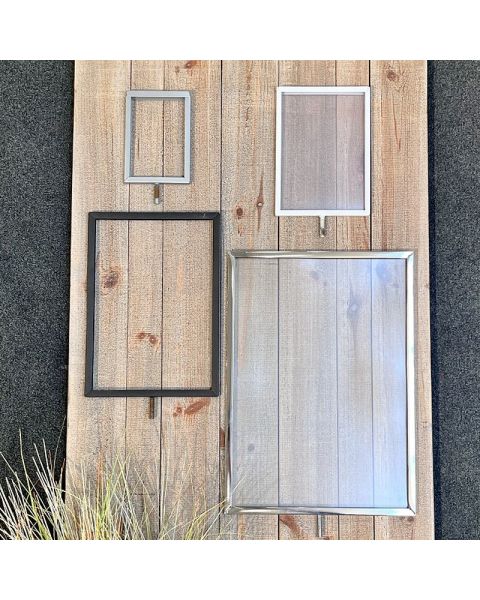 Skiltarammi úr málmi með 8 mm umgjörð. Veldu stærð