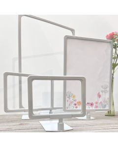 Skiltahaldari úr plasti á innskotsplötu - grár
