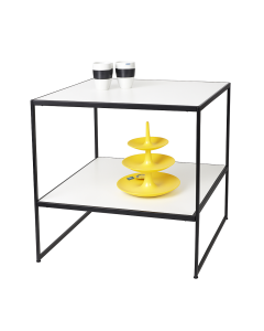 HAPPY! Oplægsbord med hvide melaminplader. B74 x D74 X H82 cm.